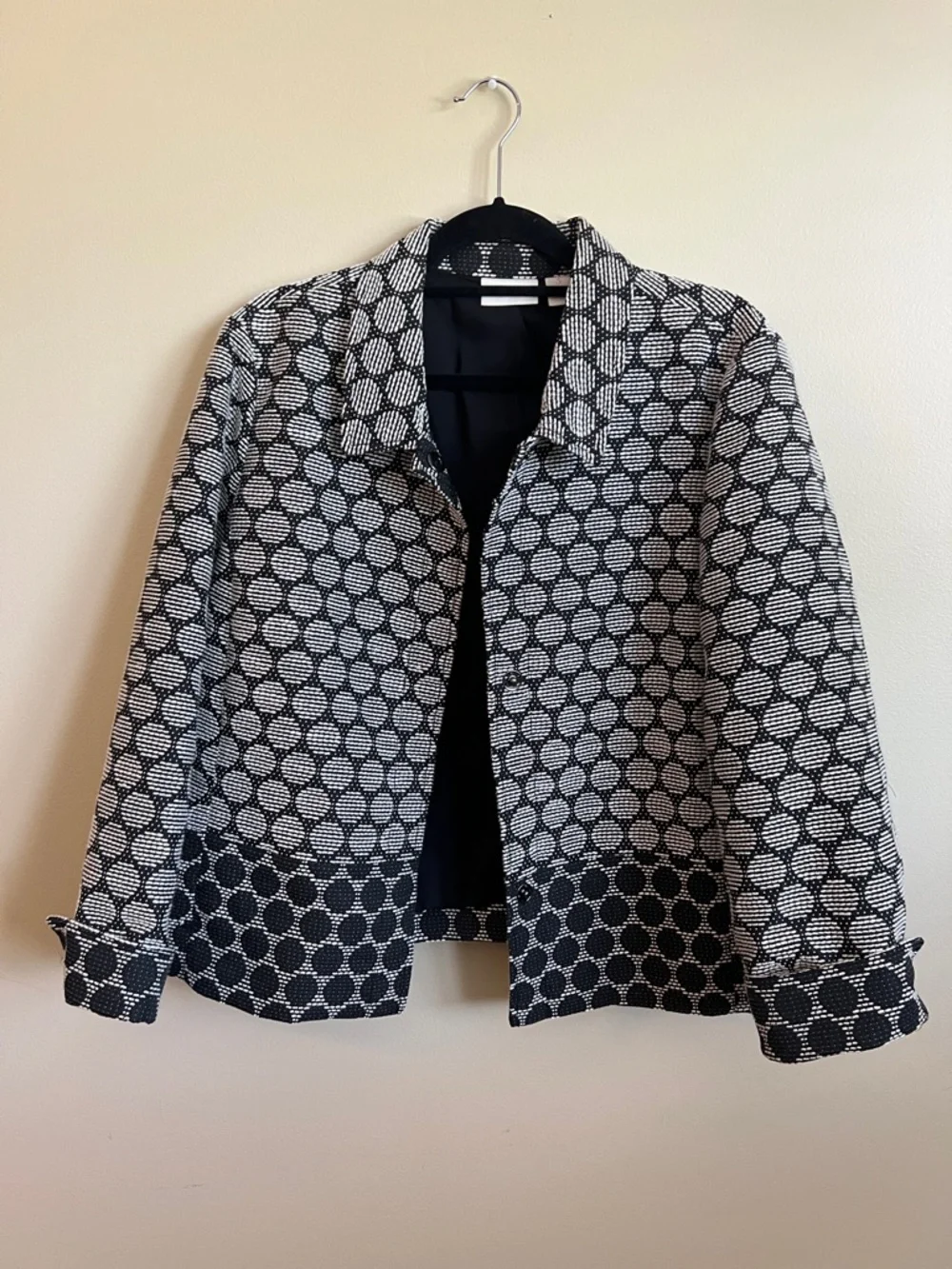 Chico’s Size 3 Black White Textured Dot Jacket Blazer Open Front Career - Picture 1 of 10